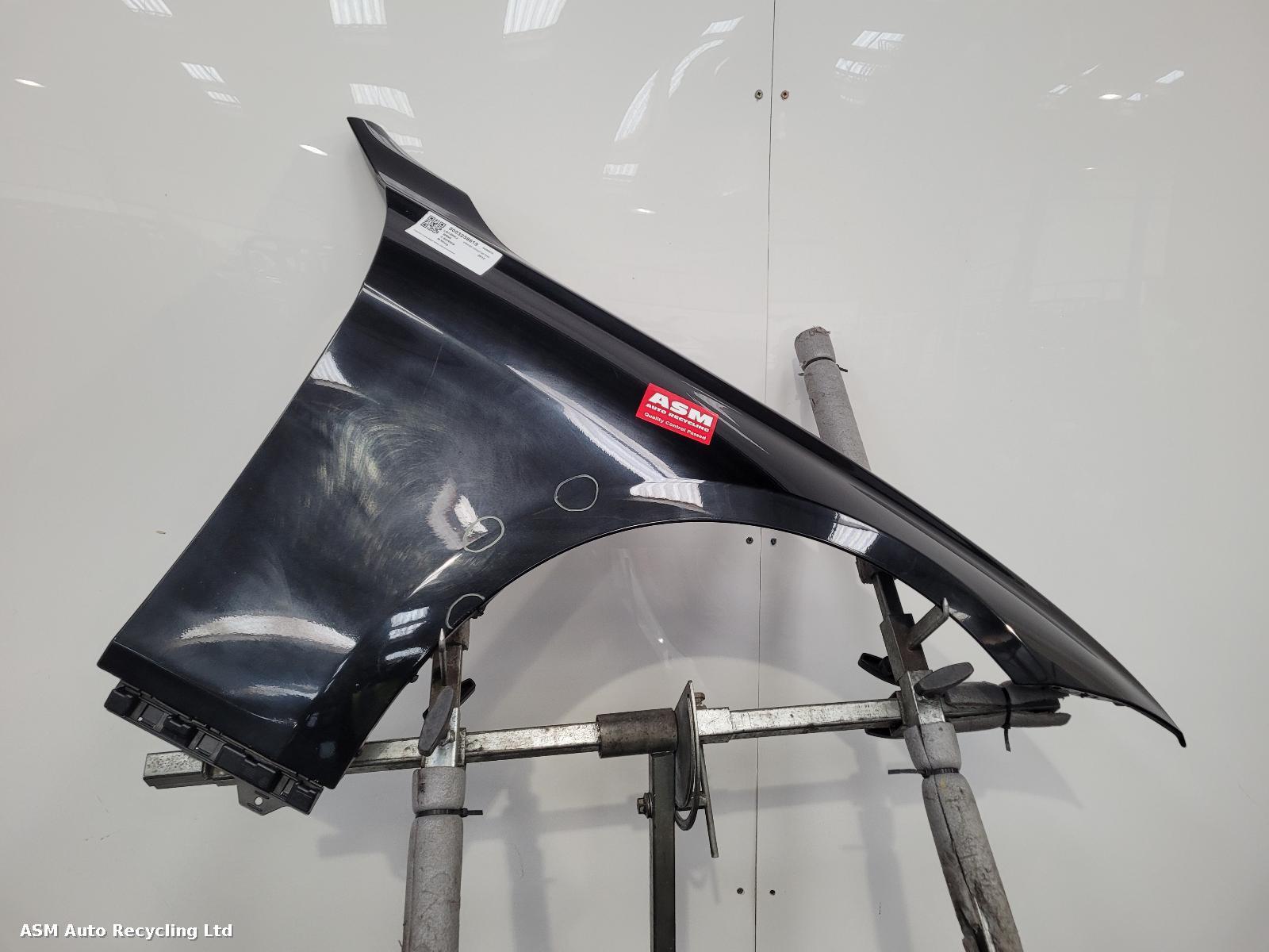 View Auto part R Wing Bmw 3 Series 2012