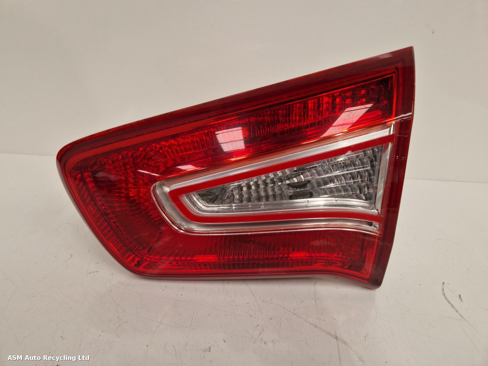 View Auto part R Taillight Kia Sportage 2013