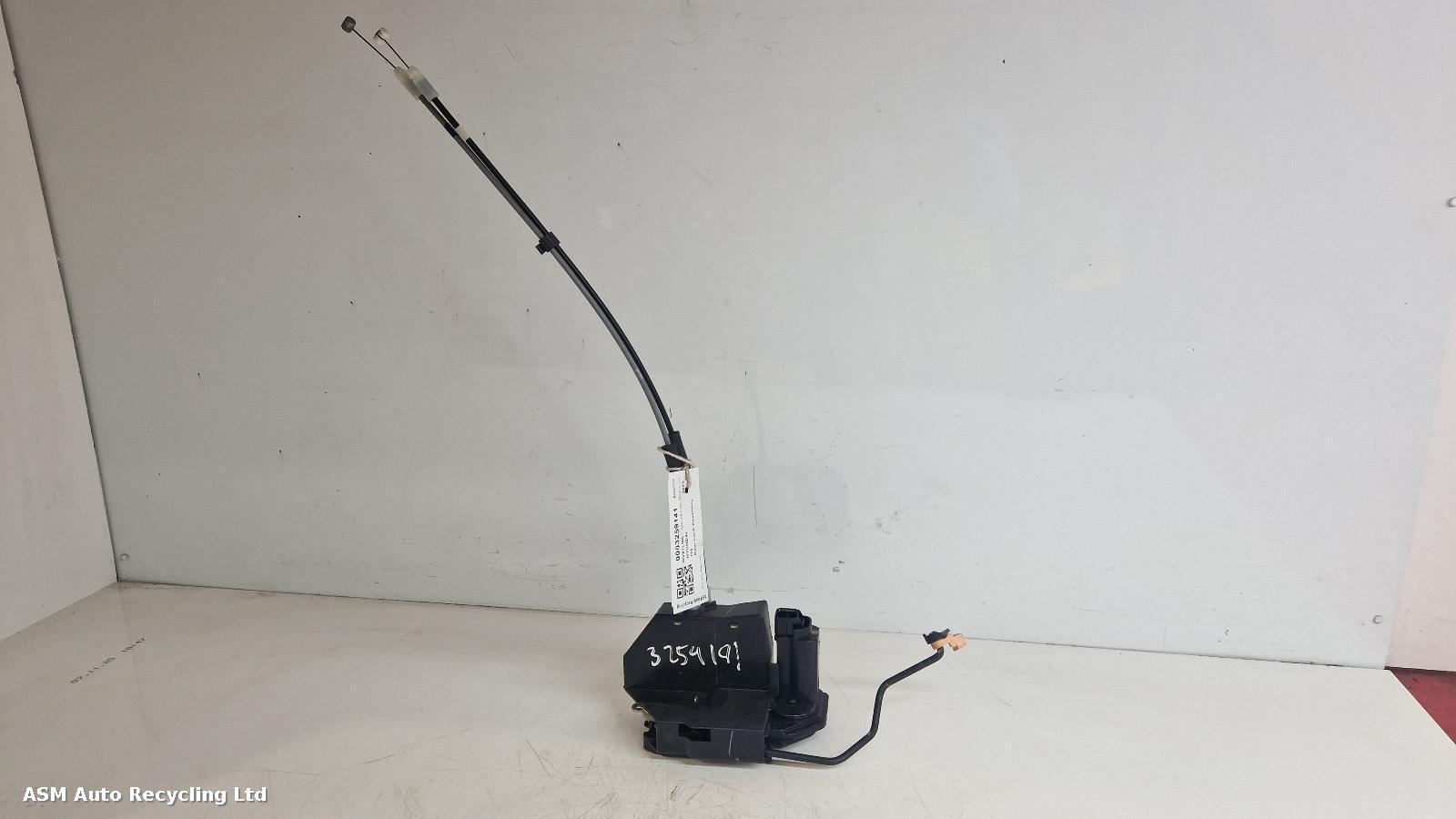 View Auto part Door Lock Assembly Hyundai I10 2011