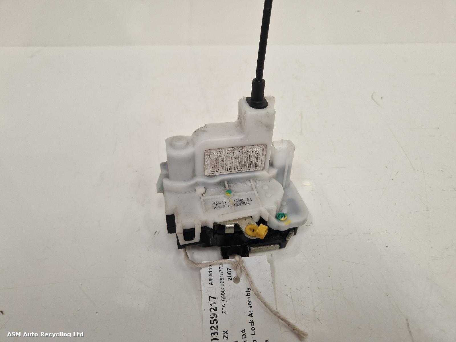 View Auto part Door Lock Assembly Fiat Panda 2007