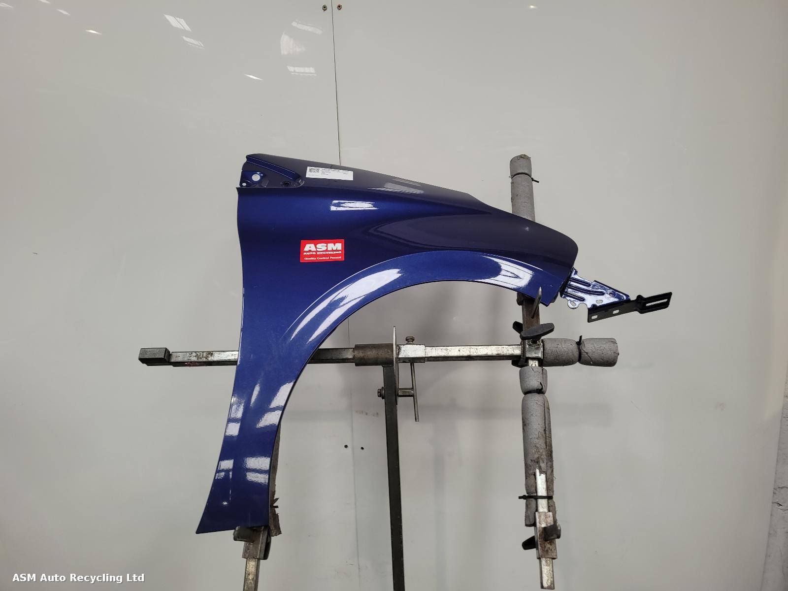 View Auto part R Wing Peugeot 208 2012