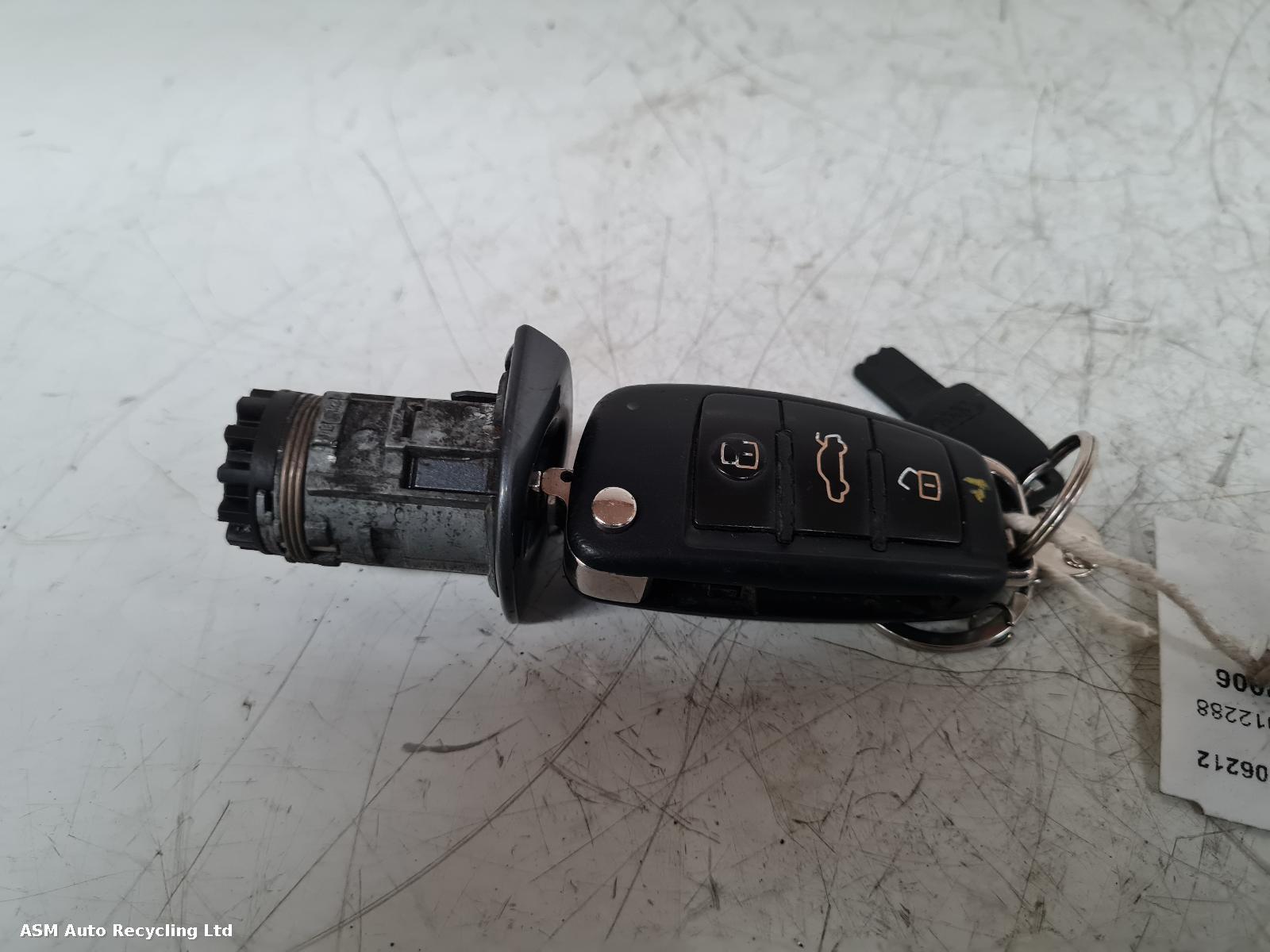 View Auto part Door Lock Assembly Audi A4 2006