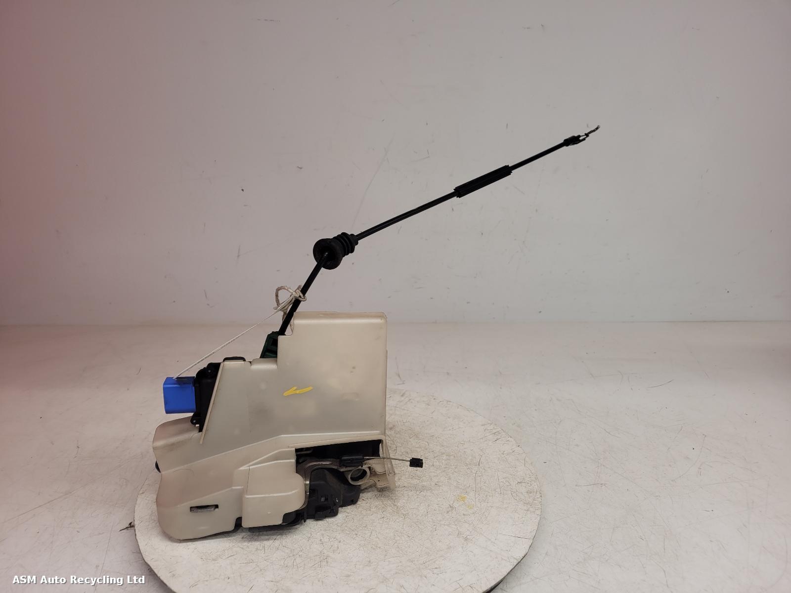 View Auto part Door Lock Assembly Volkswagen Polo 2003