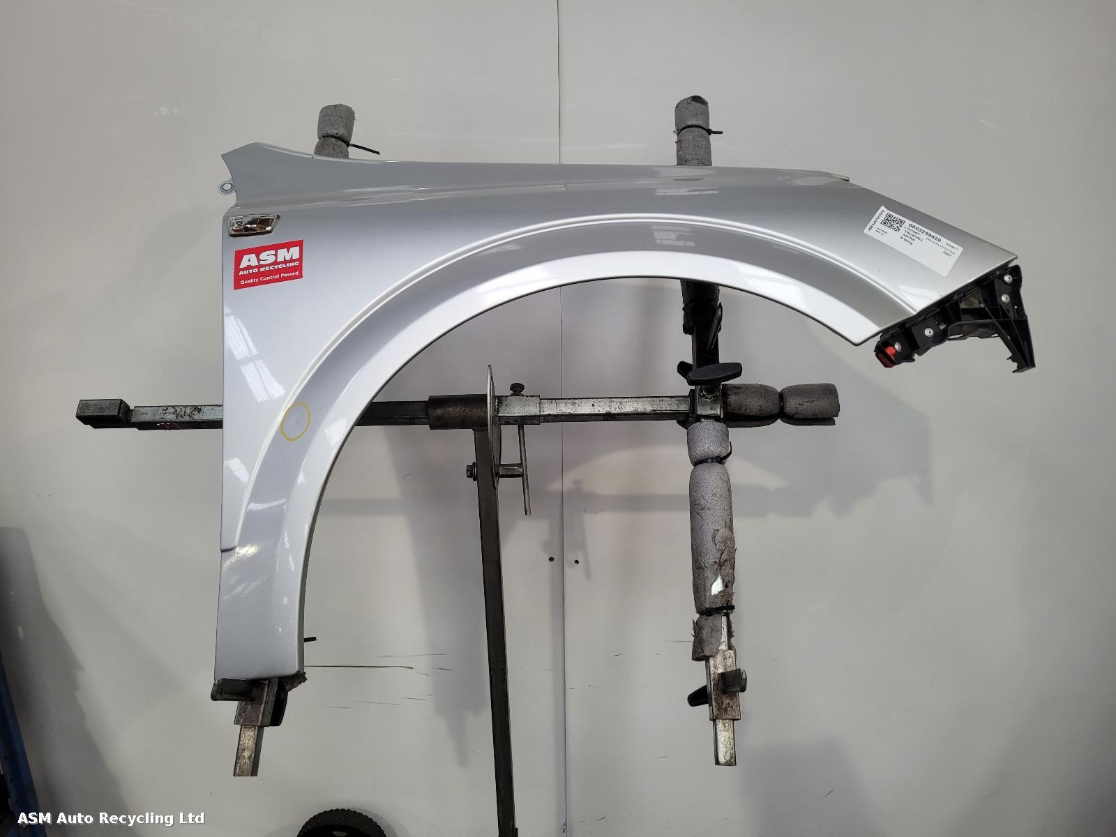View Auto part R Wing Vauxhall Astra 2007