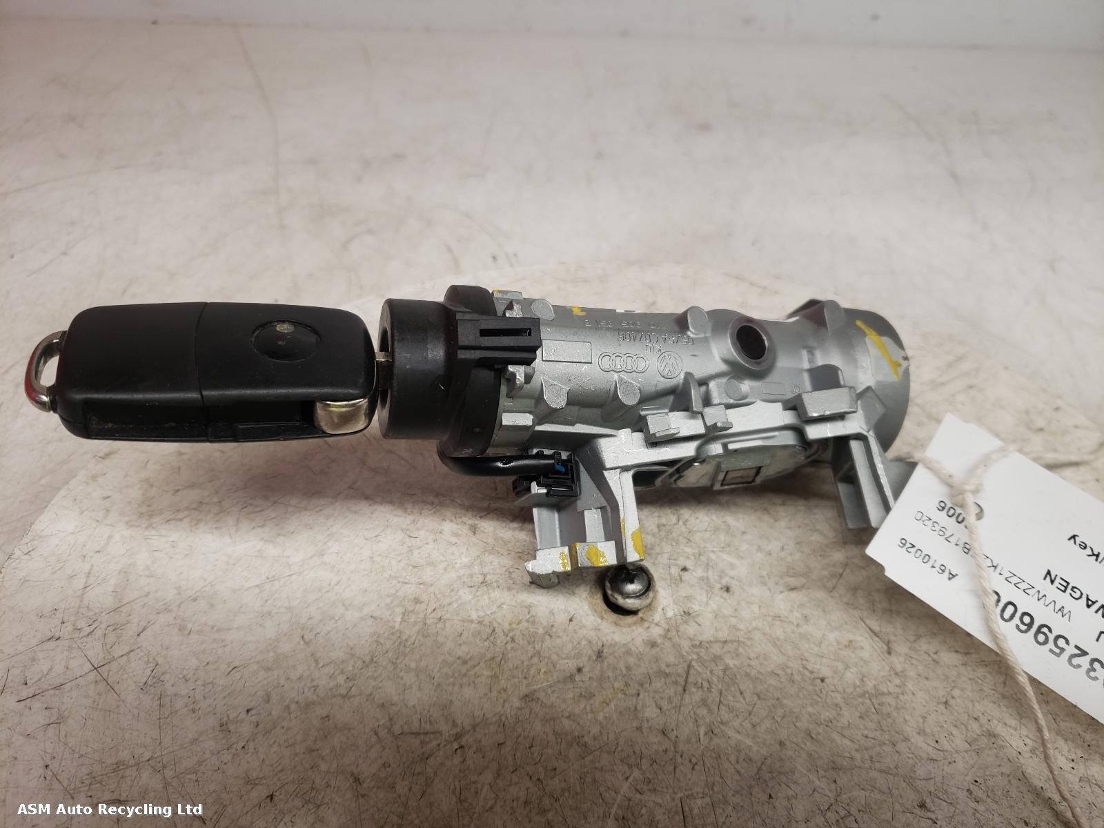 View Auto part Ignition W/Key Volkswagen Golf 2006
