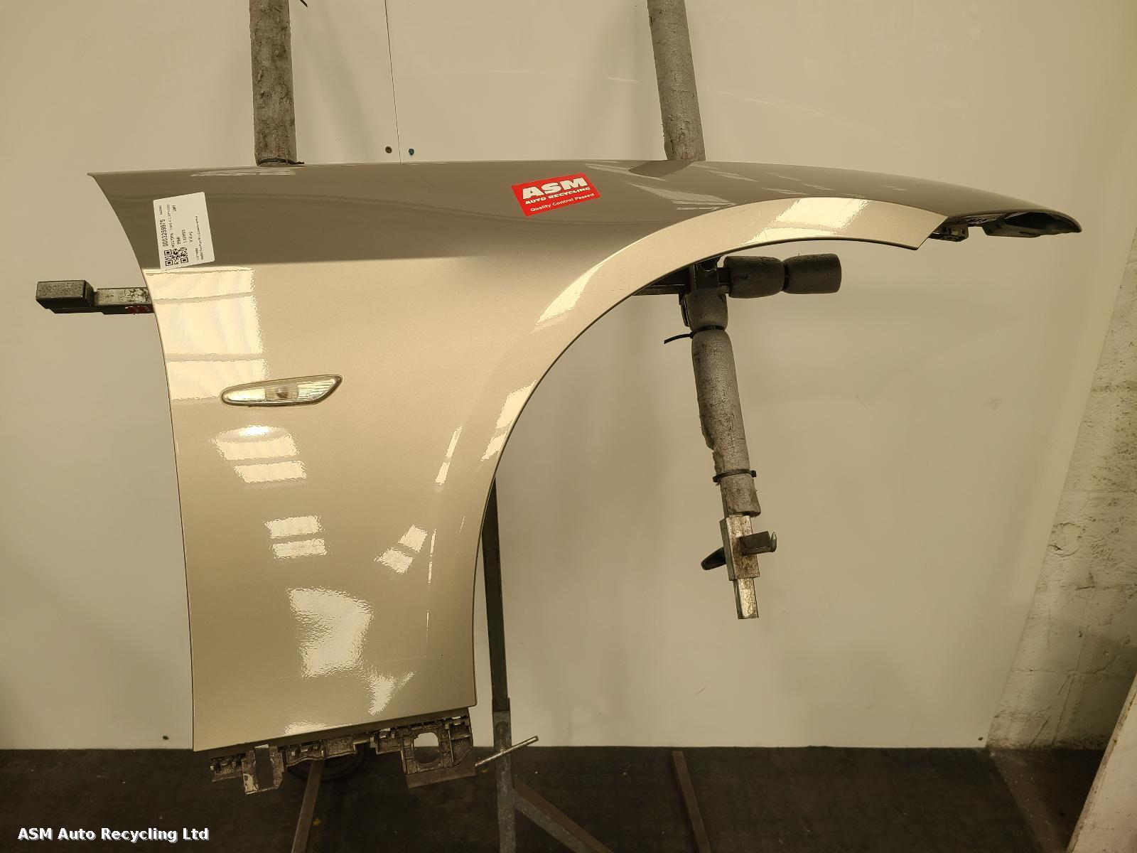 View Auto part R Wing Bmw 3 Series 2007