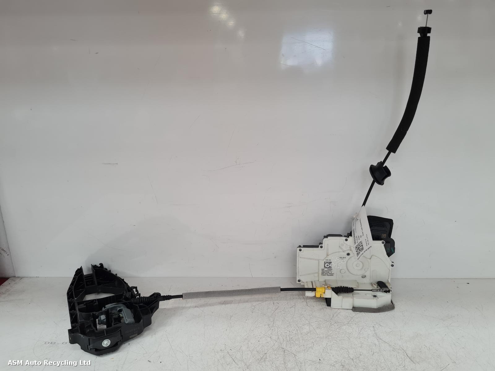 View Auto part Door Lock Assembly Audi Q8 2023