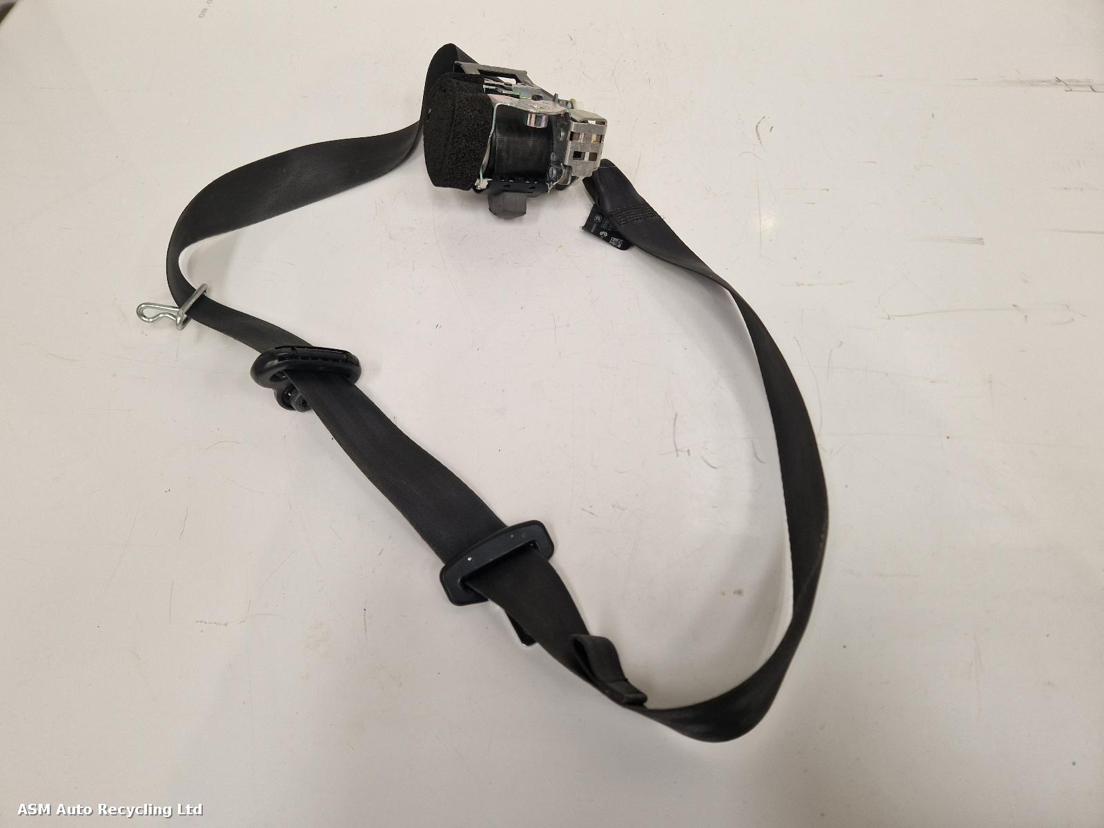 View Auto part Seat Belt Ford Fiesta 2014