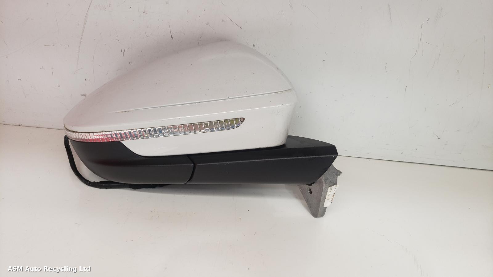 View Auto part R Door Mirror Audi Q4 E-tron 2023