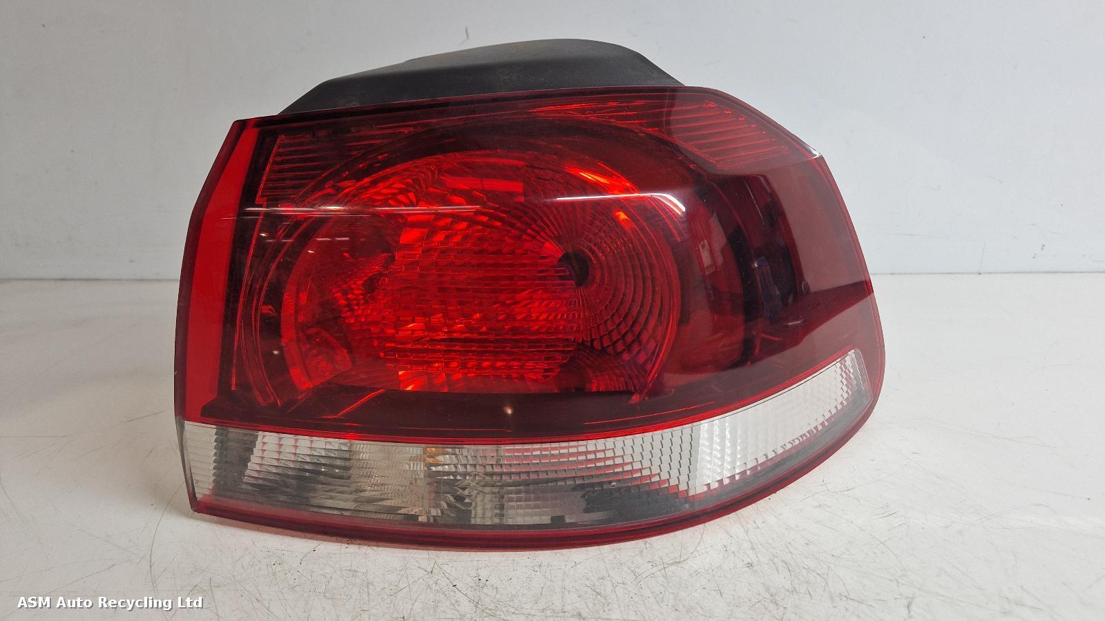 View Auto part R Taillight Volkswagen Golf 2009