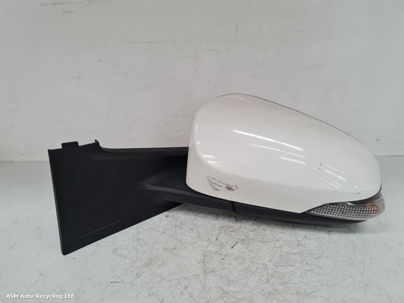 View Auto part L Door Mirror Toyota Yaris 2012