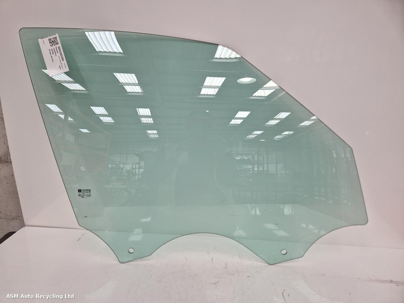 View Auto part RF Door Window Vauxhall Zafira 2014