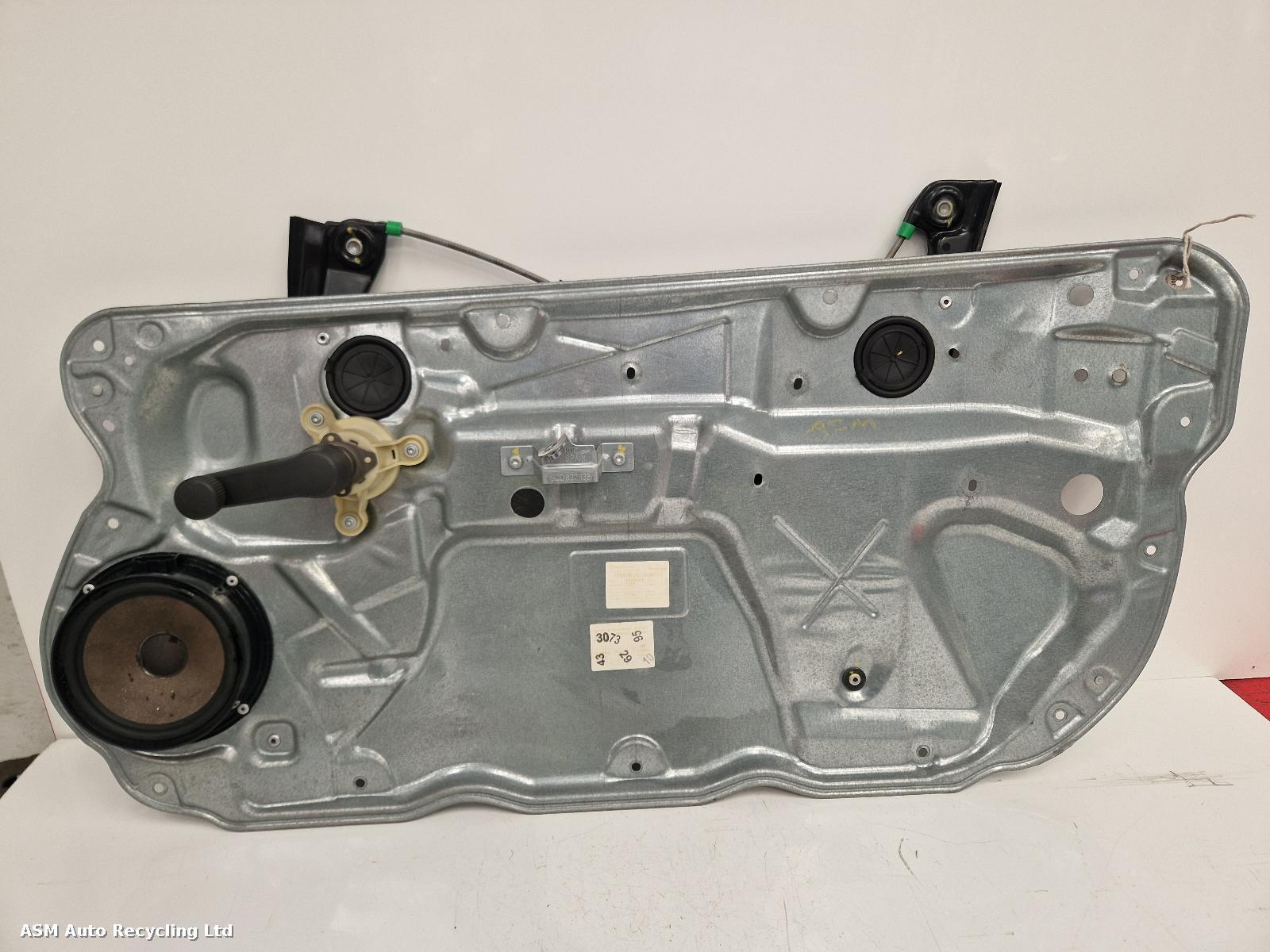 View Auto part RF Window Regulator Volkswagen Polo 2009