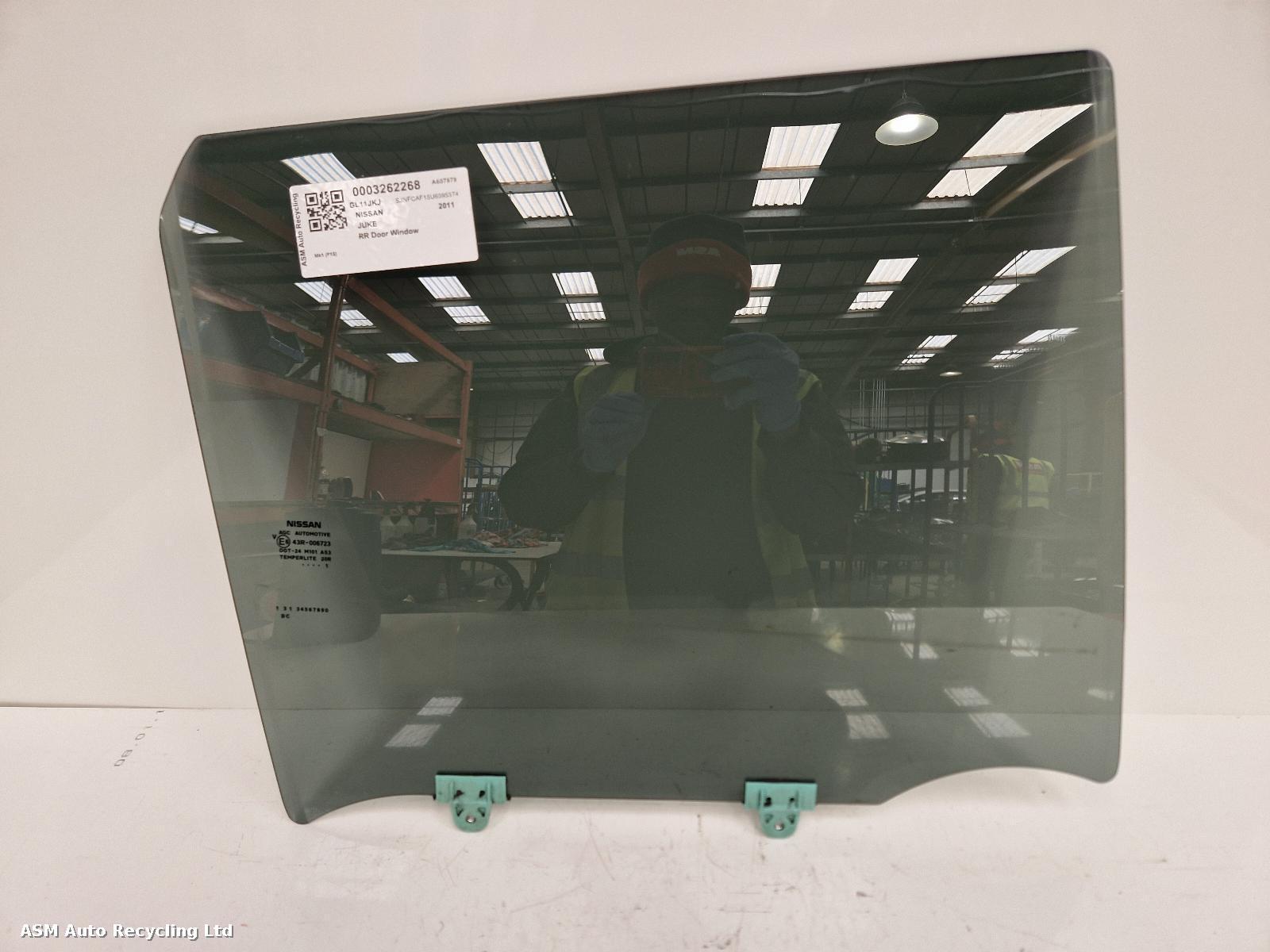 View Auto part RR Door Window Nissan Juke 2011