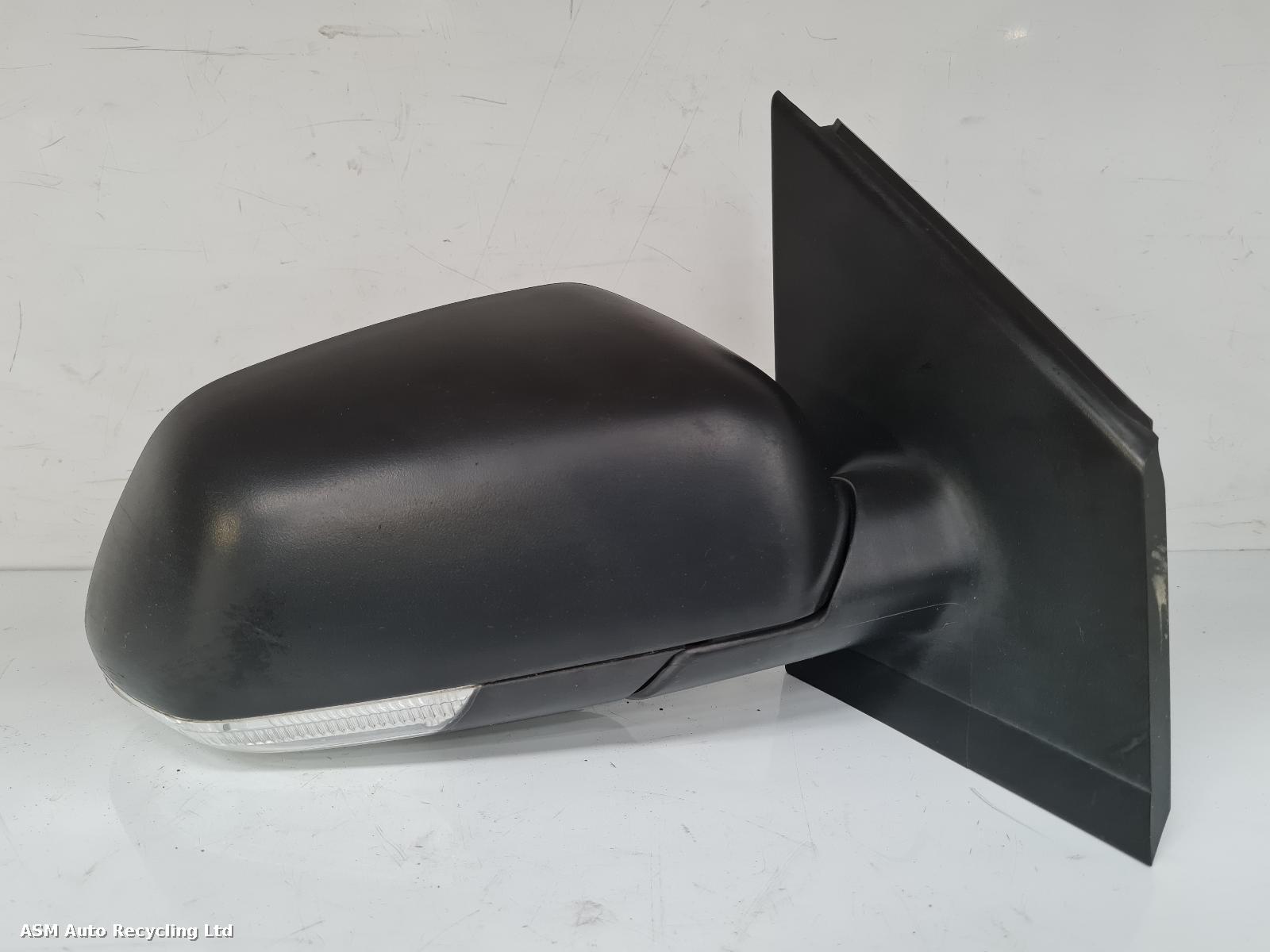 View Auto part R Door Mirror Volkswagen Polo 2006