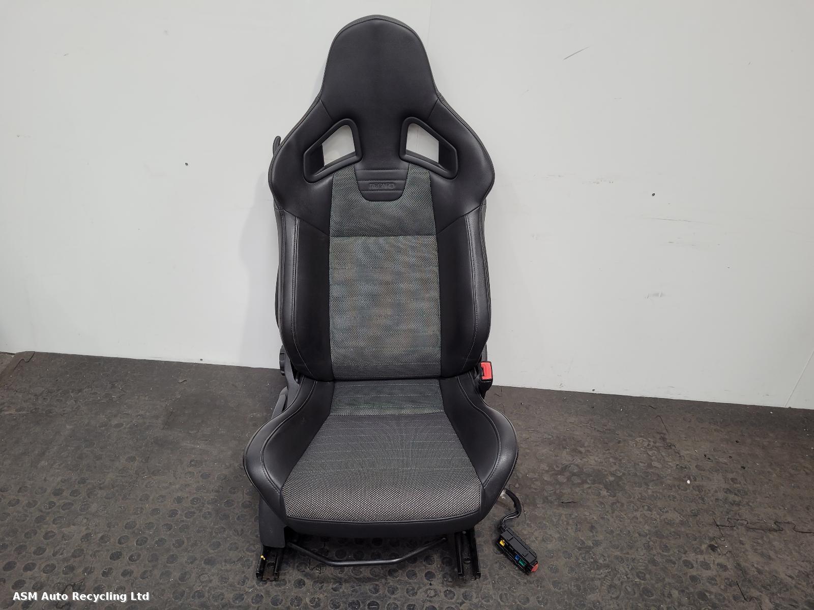View Auto part Front Seat Vauxhall Corsa 2009