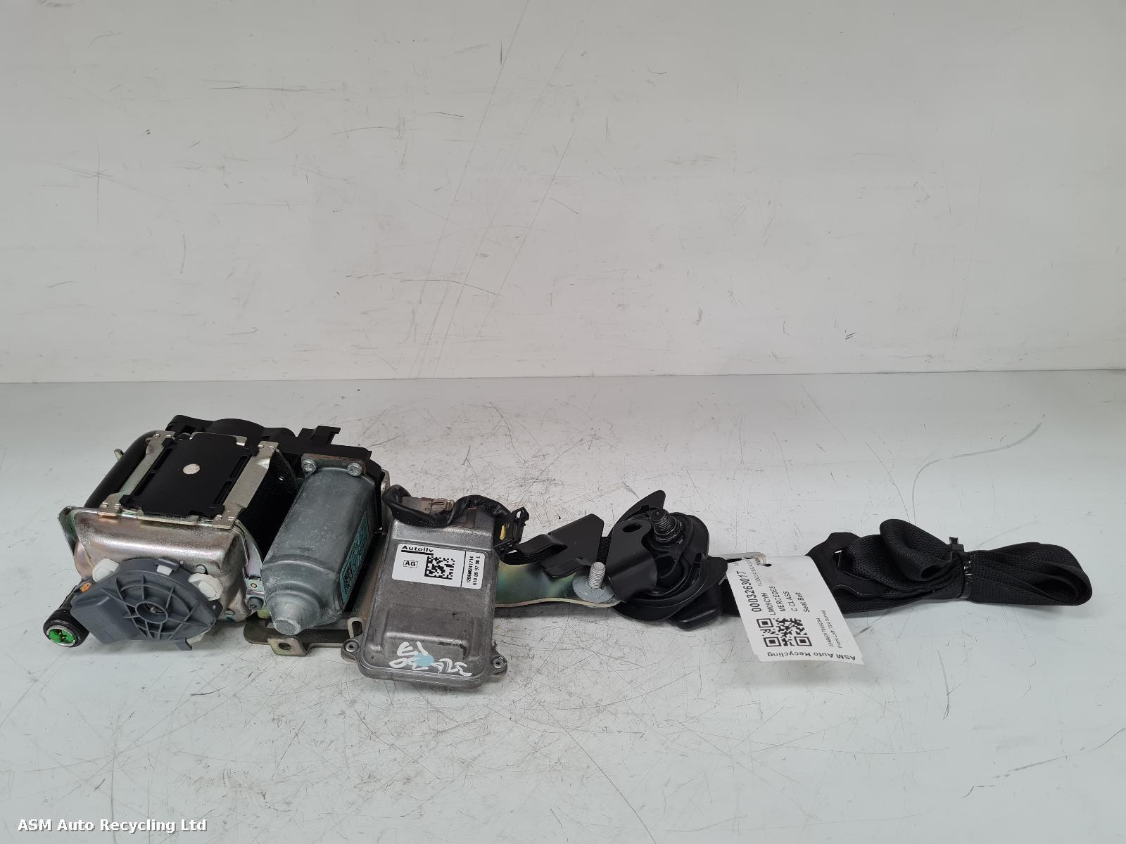 View Auto part Seat Belt Mercedes C Class 2009