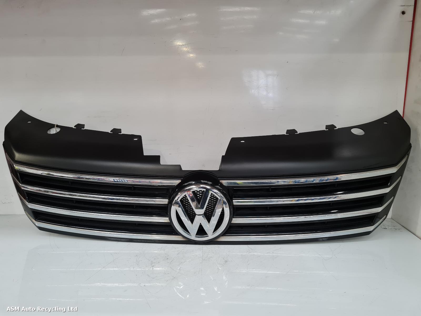 View Auto part Grille Volkswagen Passat 2012