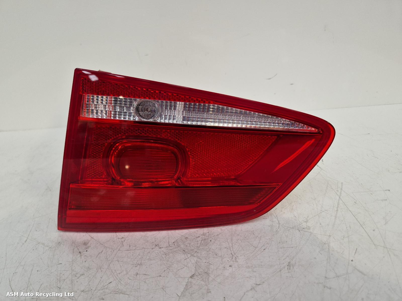 View Auto part R Taillight Volkswagen Passat 2012