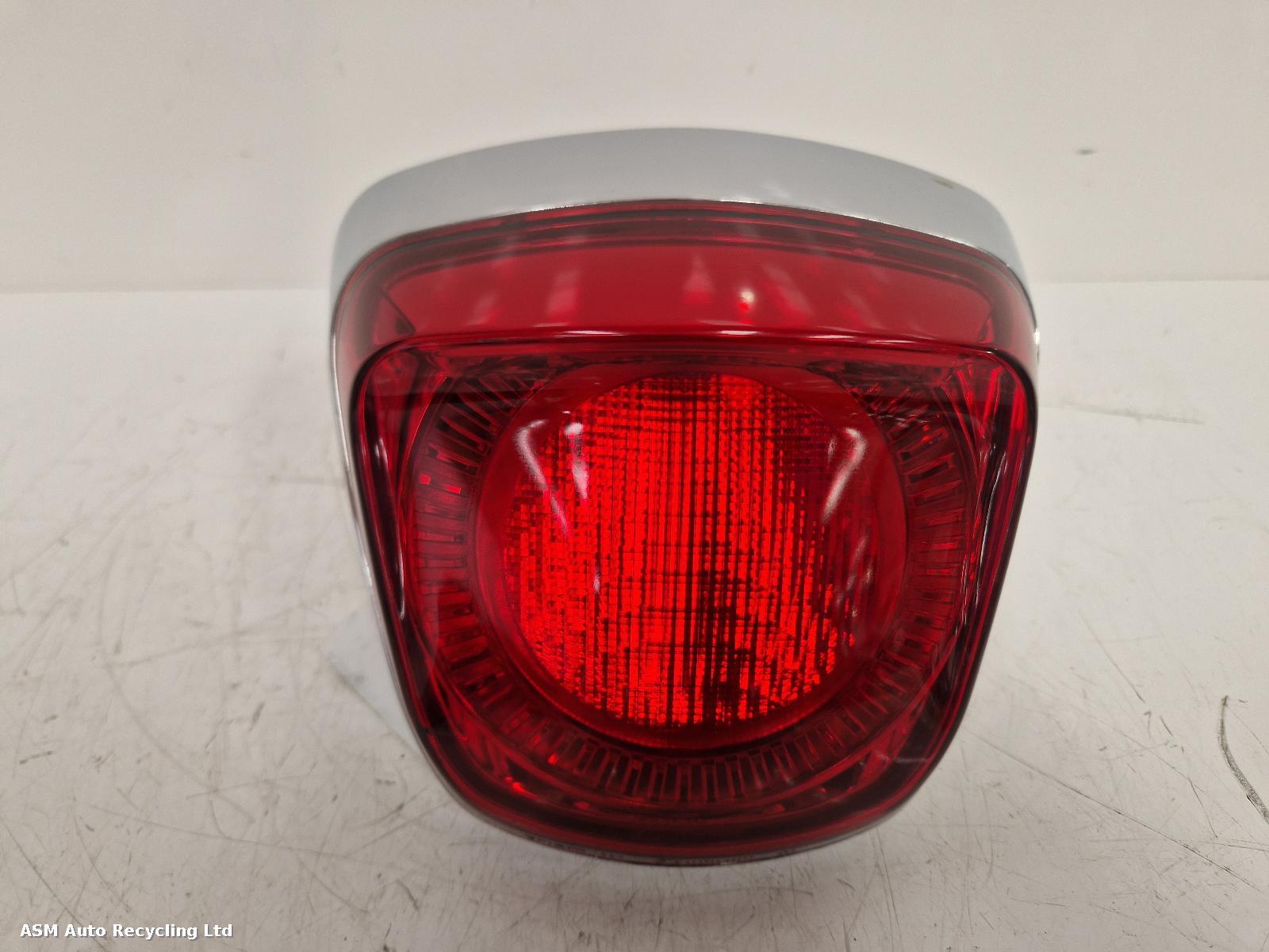 View Auto part Taillight Vespa Primavera 2021
