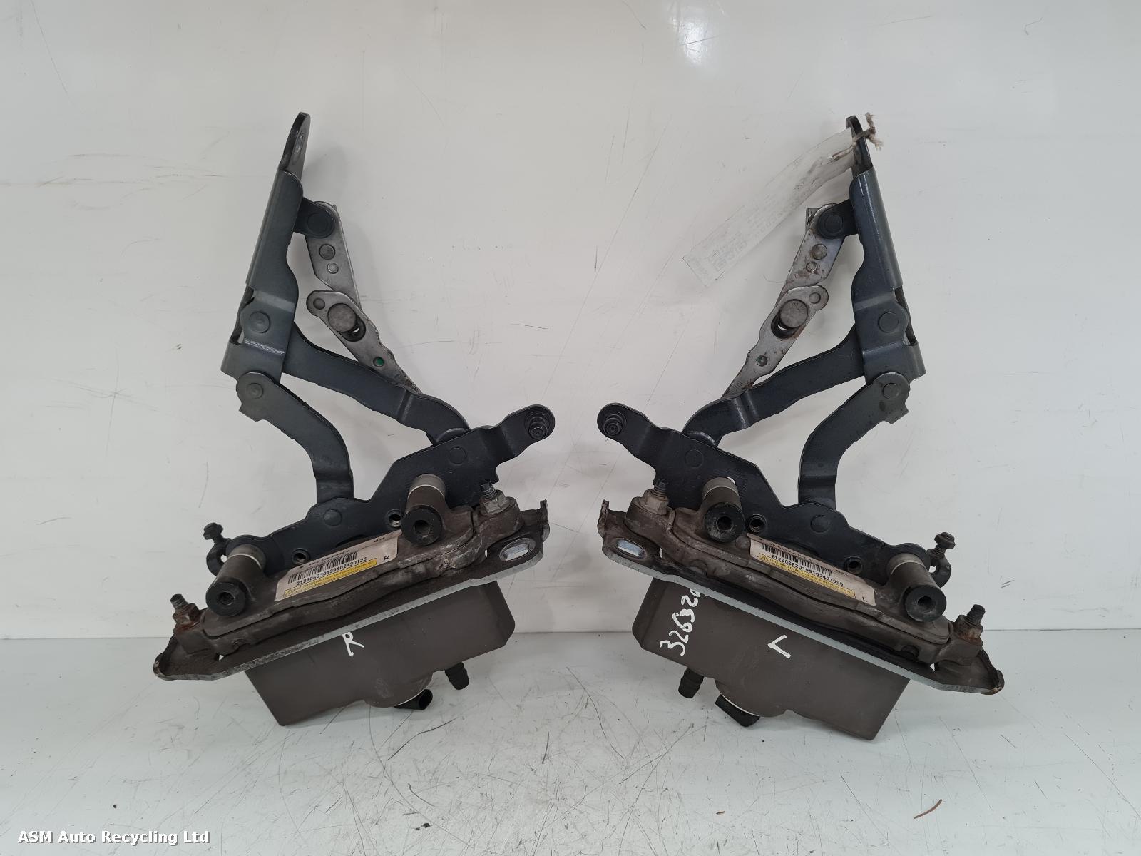 View Auto part Bonnet Hinge Mercedes E Class 2010