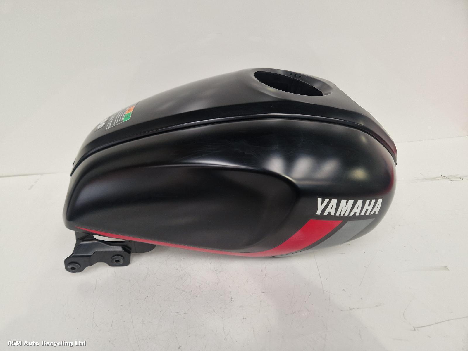 View Auto part Tank Trim Yamaha Xsr125 2022
