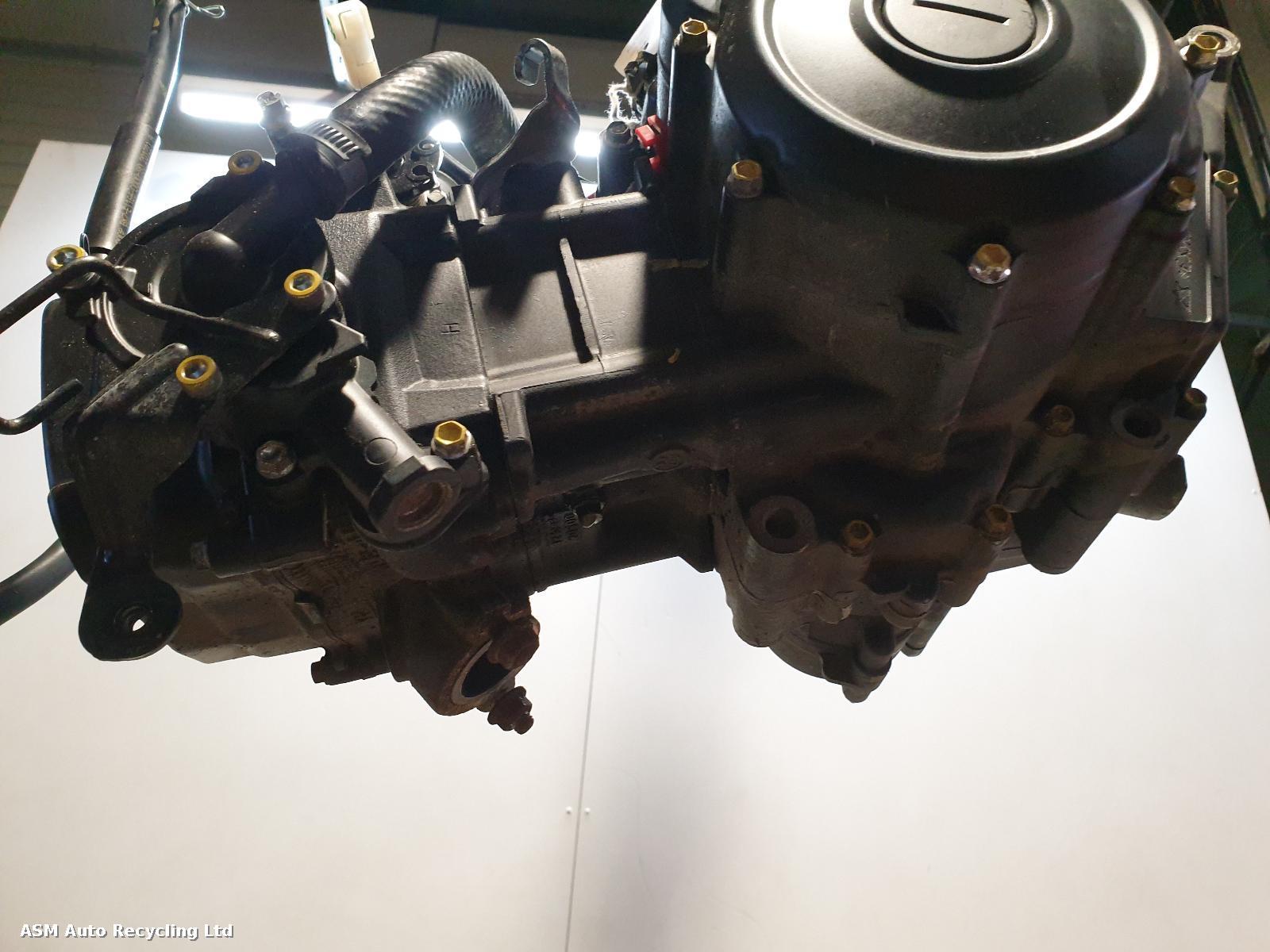 View Auto part Engine Yamaha Xsr125 2022