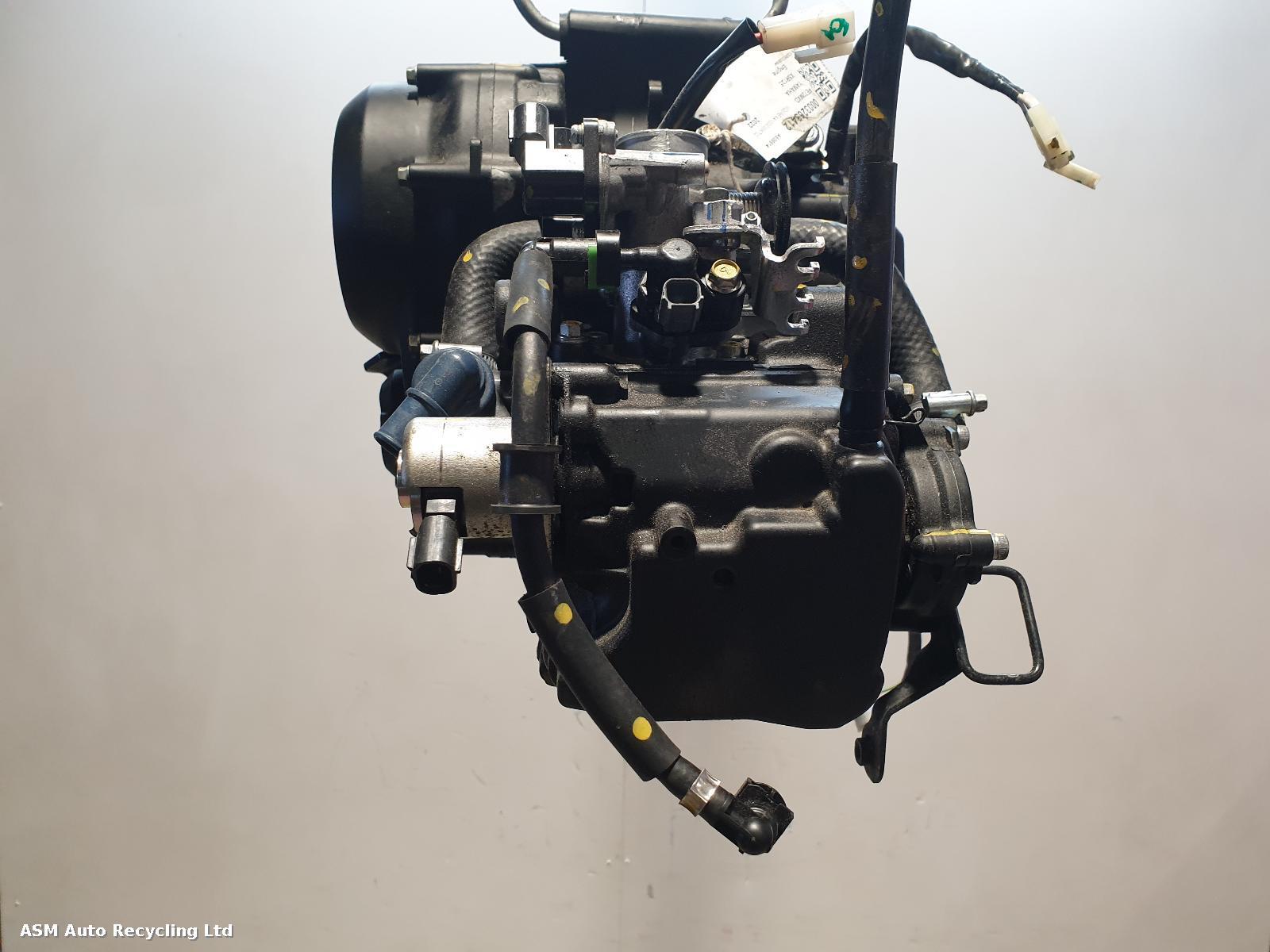 View Auto part Engine Yamaha Xsr125 2022