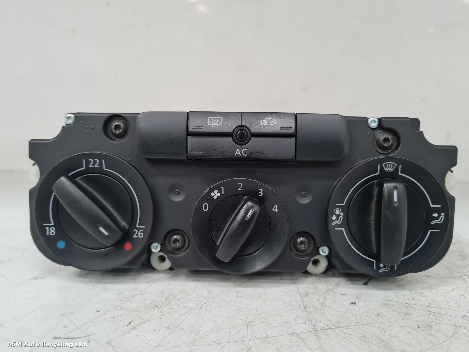 View Auto part Heater/AC Controller Volkswagen Touran 2010