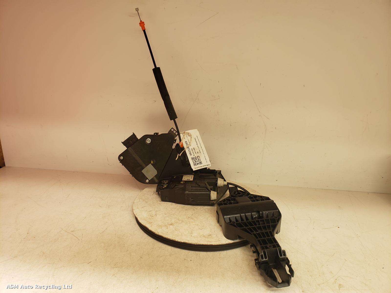 View Auto part Door Lock Assembly Jaguar Xe 2019
