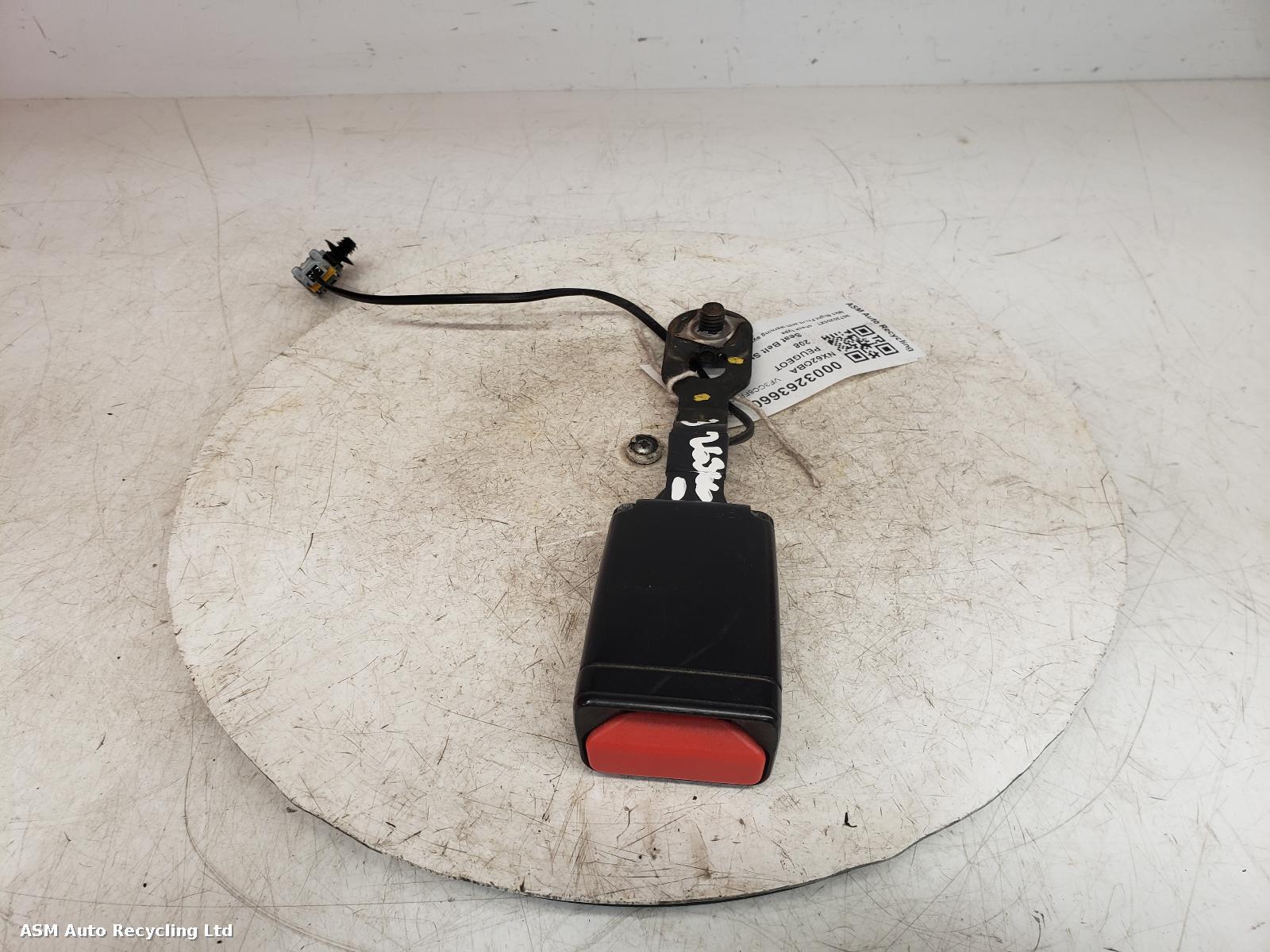 View Auto part Seat Belt Peugeot 208 2012