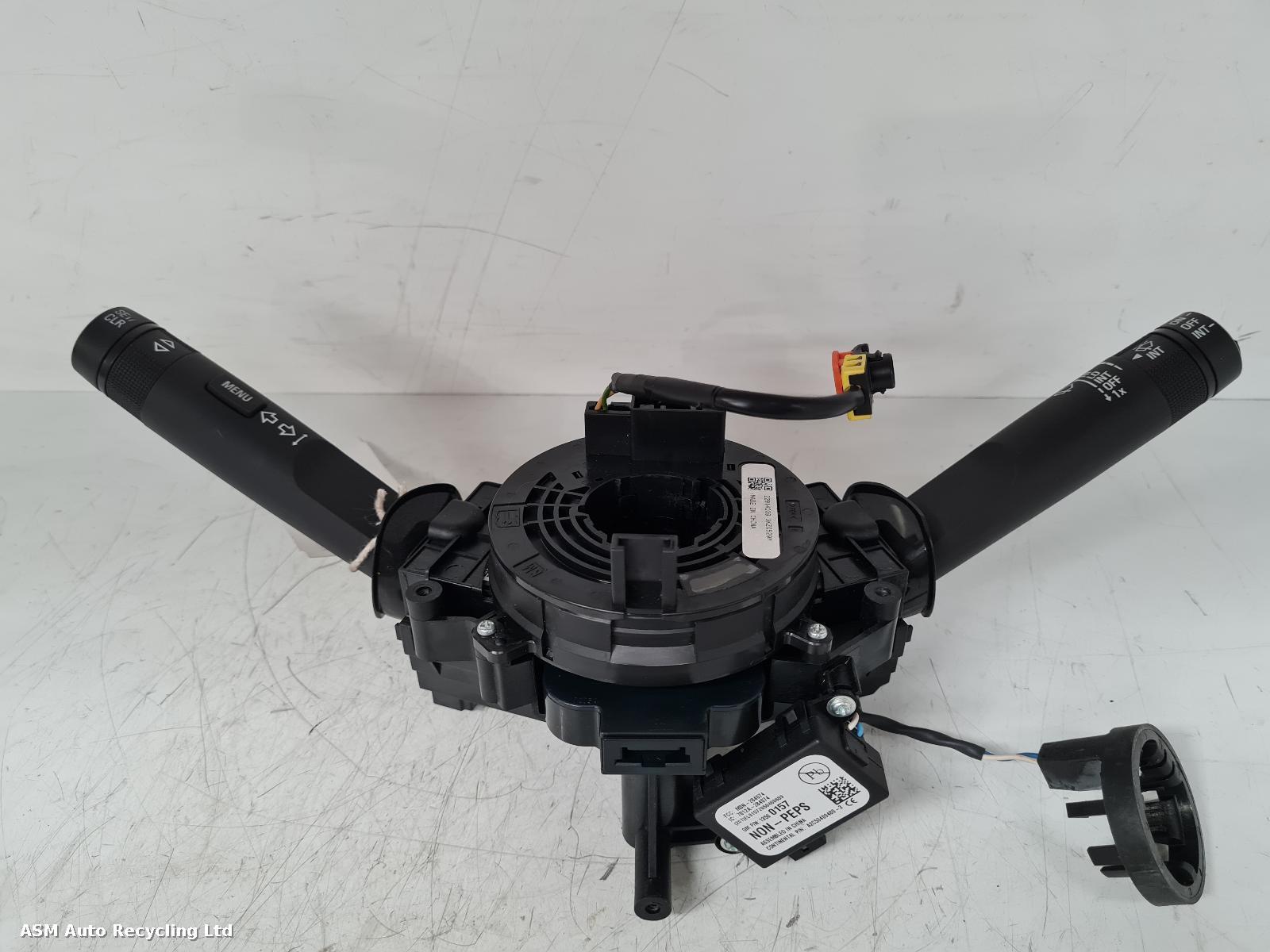 View Auto part Combination Switch Vauxhall Astra 2015