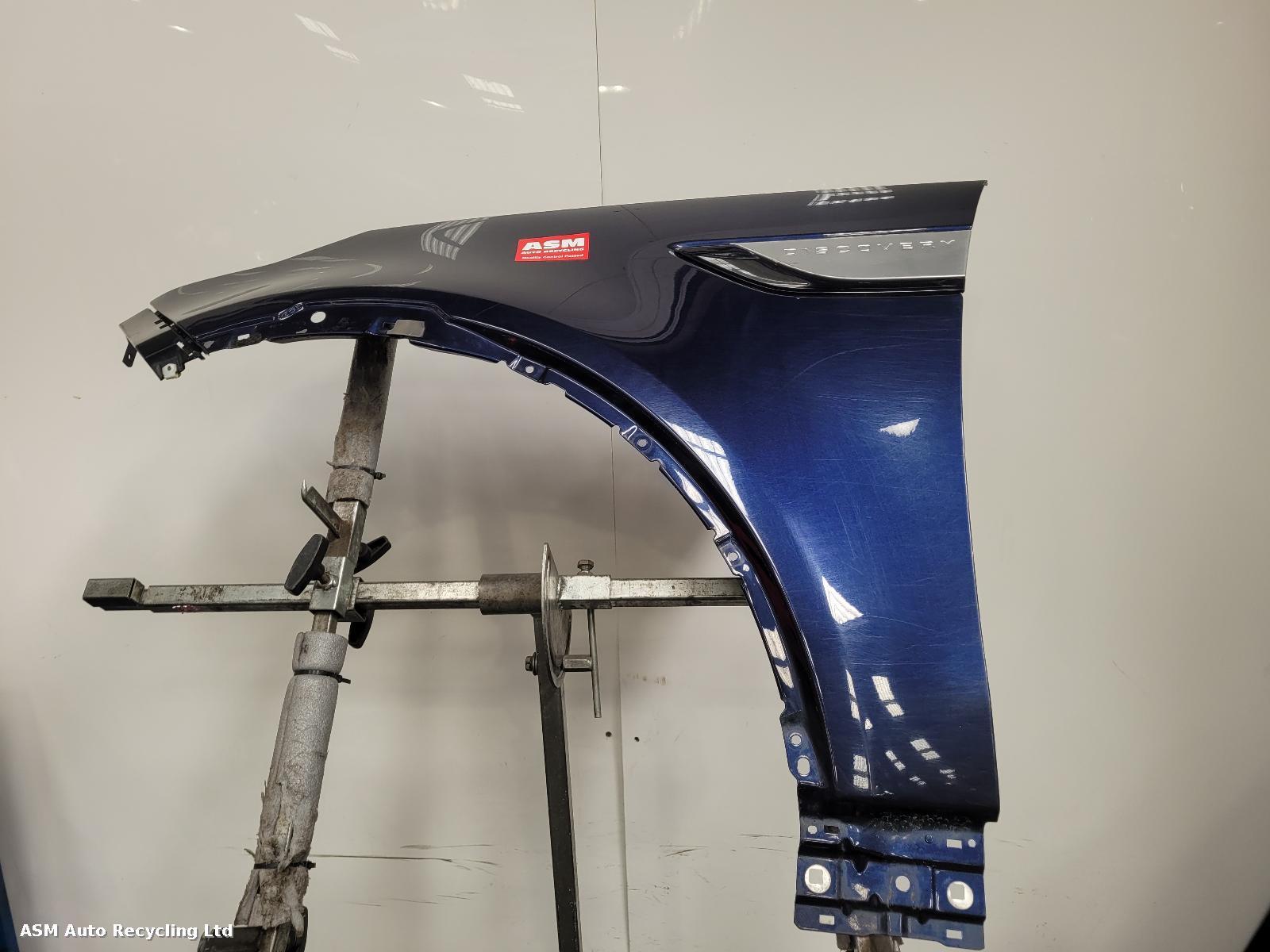 View Auto part L Wing Land Rover Discovery 2018