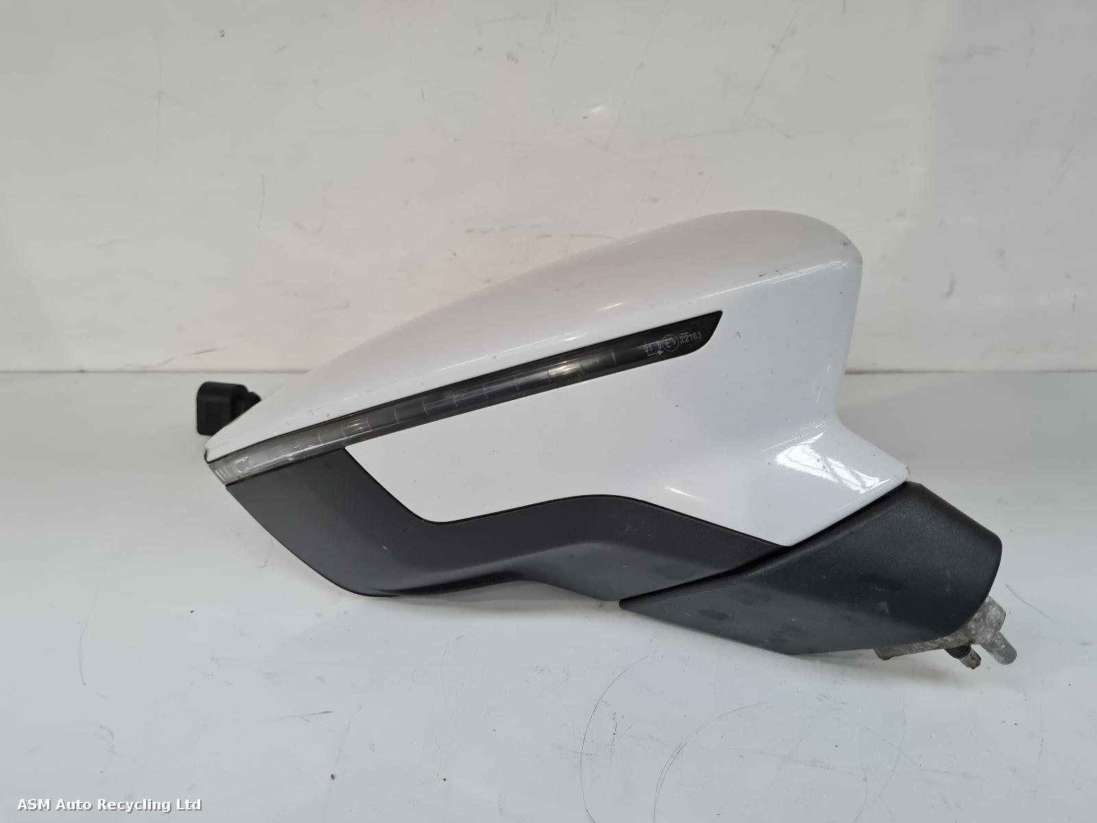 View Auto part R Door Mirror Seat Leon 2019