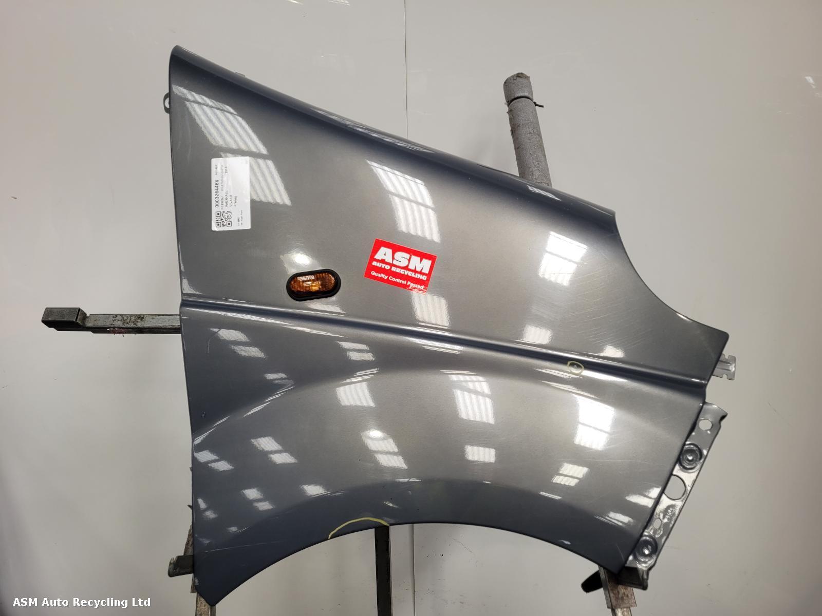View Auto part R Wing Vauxhall Vivaro 2013