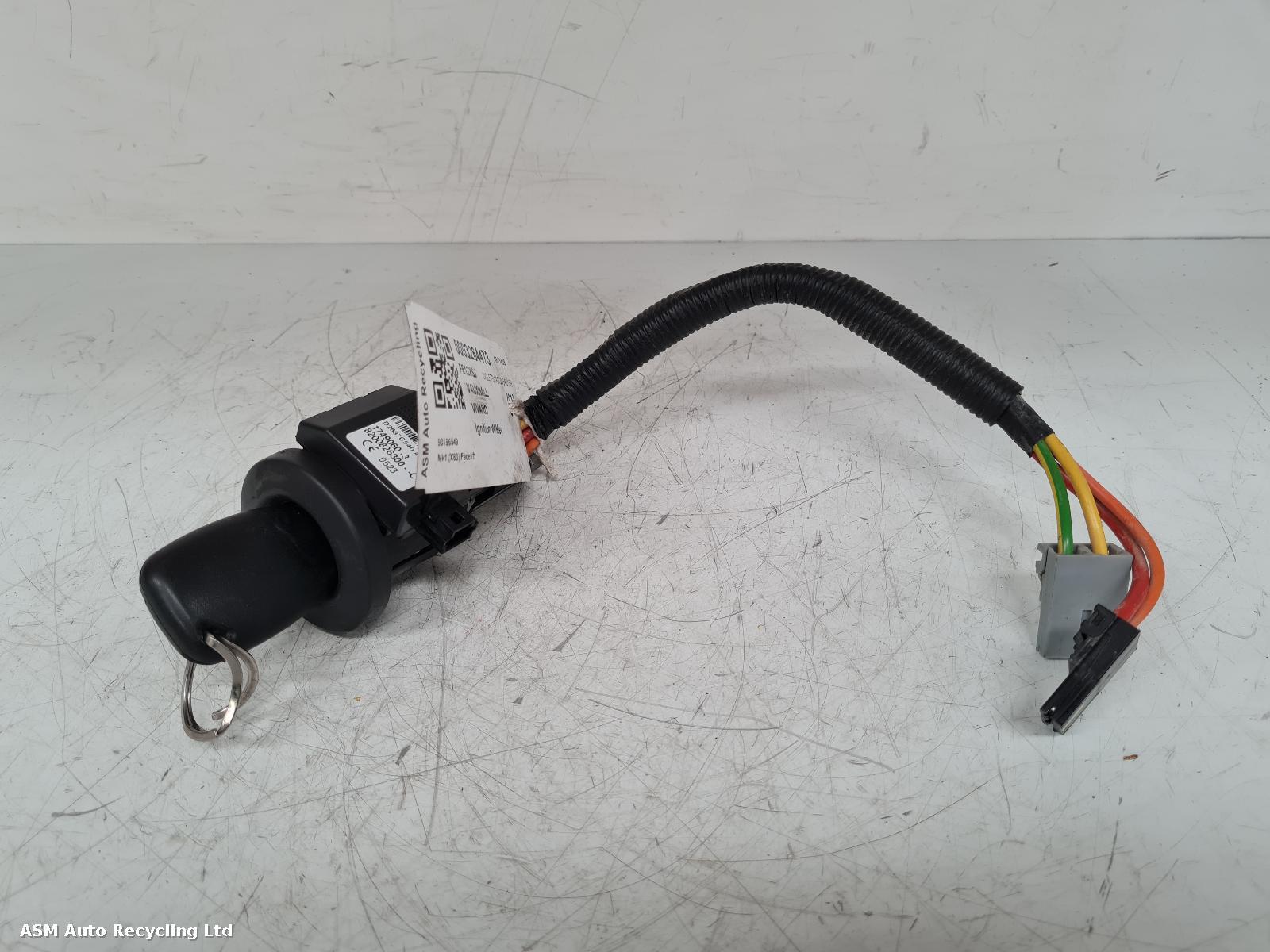 View Auto part Ignition W/Key Vauxhall Vivaro 2013