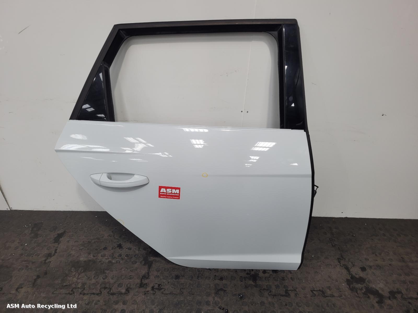 View Auto part R Rear Door Seat Leon 2019