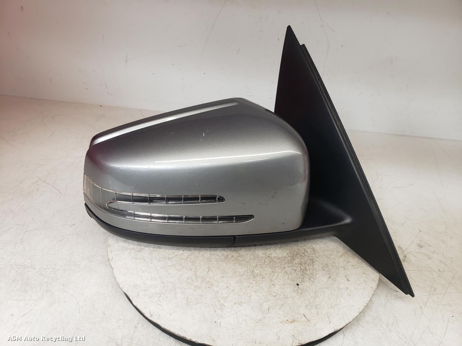 View Auto part R Door Mirror Mercedes C Class 2011