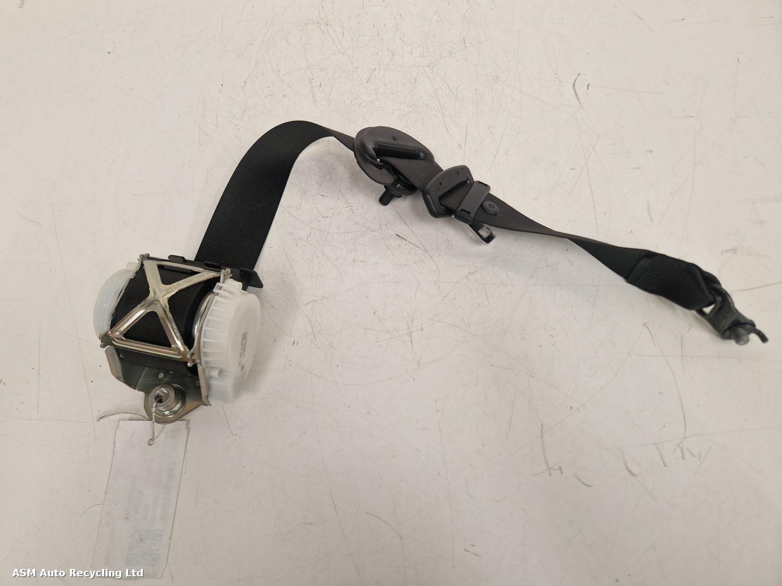View Auto part Seat Belt Bmw 1 Series 2014