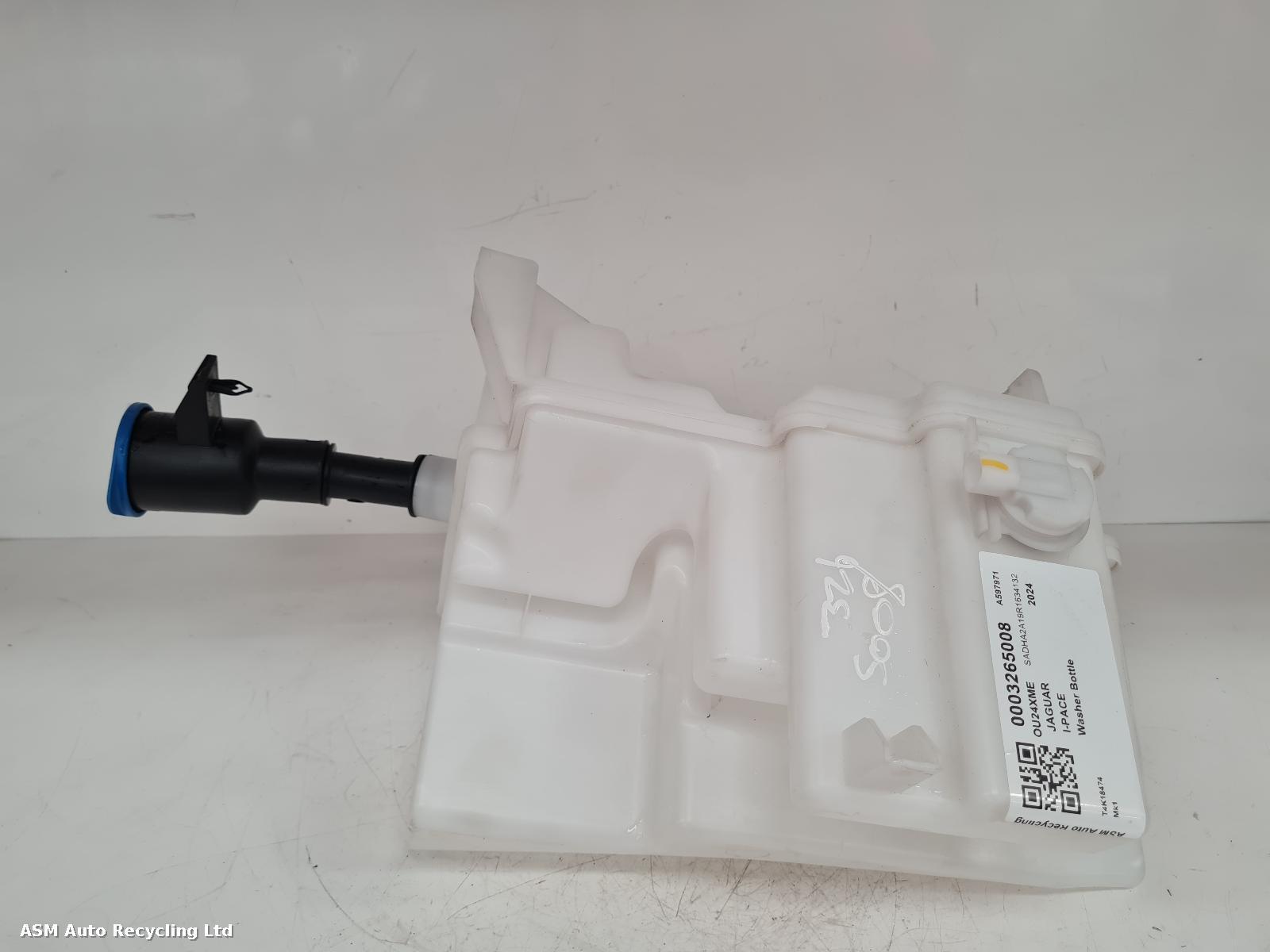 View Auto part Washer Bottle Jaguar I-pace 2024