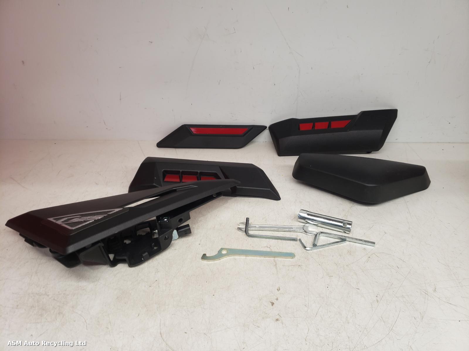 View Auto part Side Panel Right Zontes Zt 125-c 2025