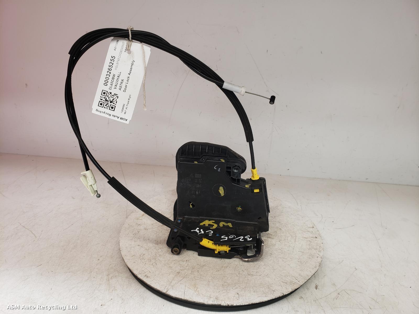 View Auto part Door Lock Assembly Vauxhall Astra 2015