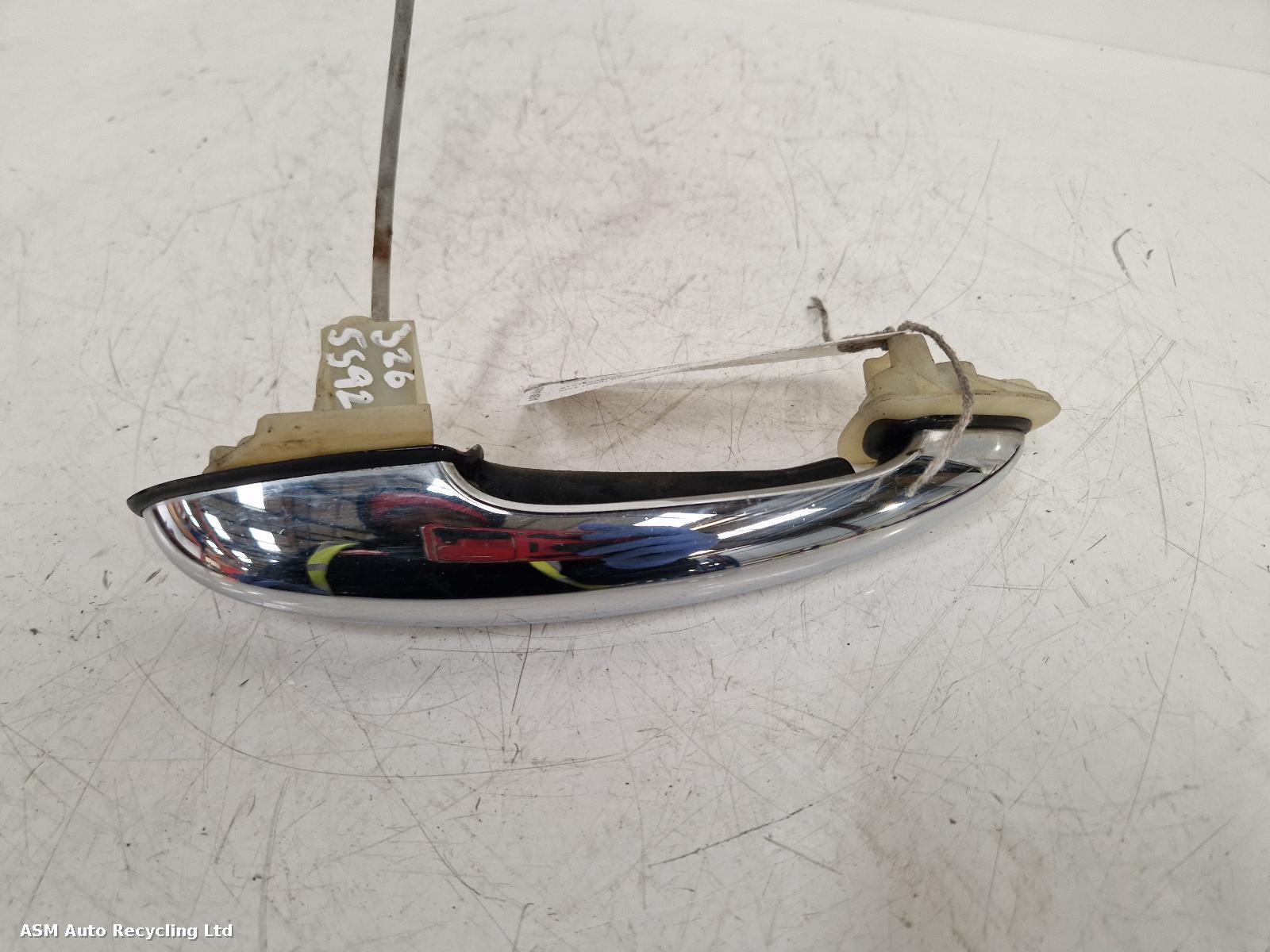 View Auto part Door Handle Mini (bmw) Countryman 2011