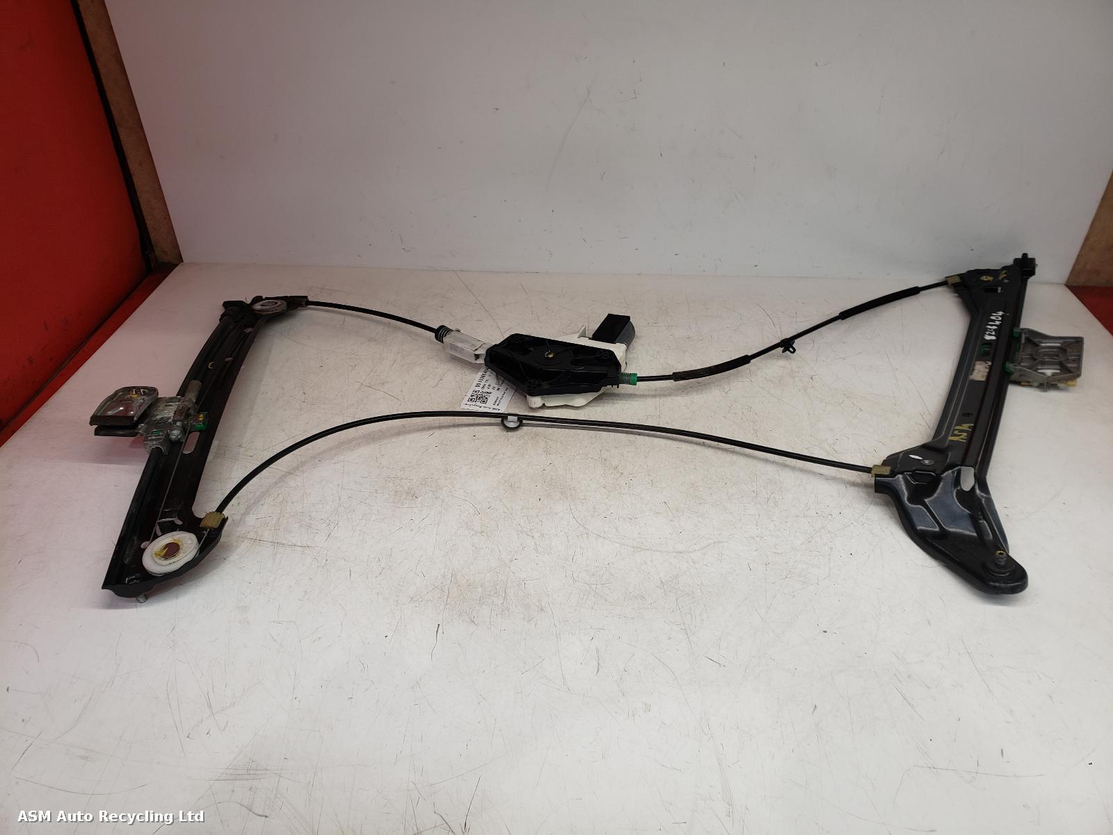 View Auto part RF Window Regulator Audi A5 2012