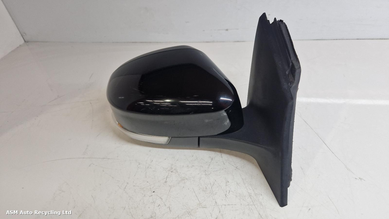 View Auto part R Door Mirror Ford Focus 2015