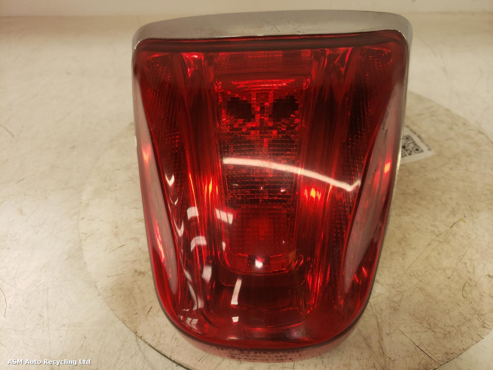 View Auto part Taillight Piaggio Vespa Primavera 50 2017
