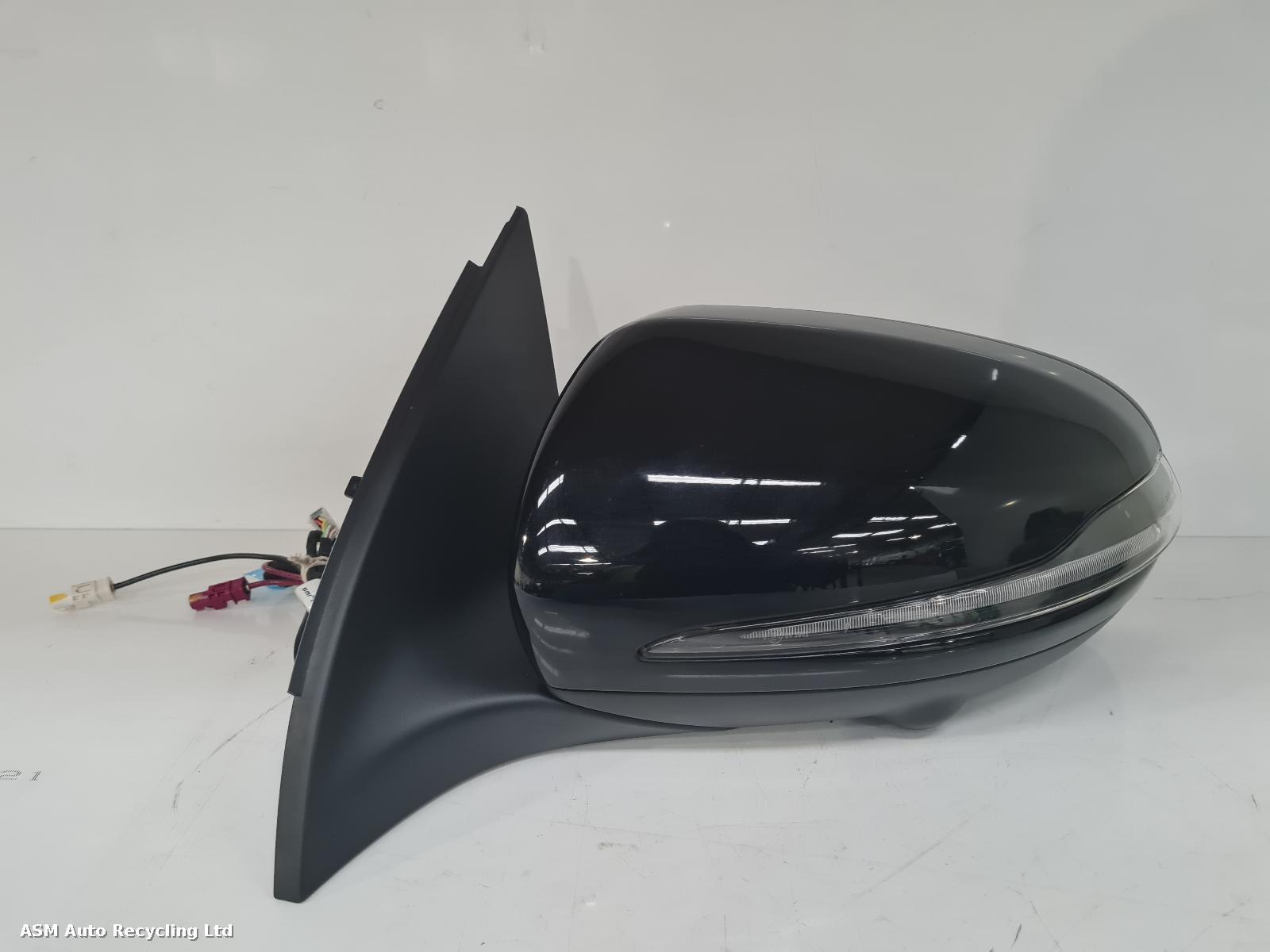 View Auto part L Door Mirror Mercedes Gla Class 2024