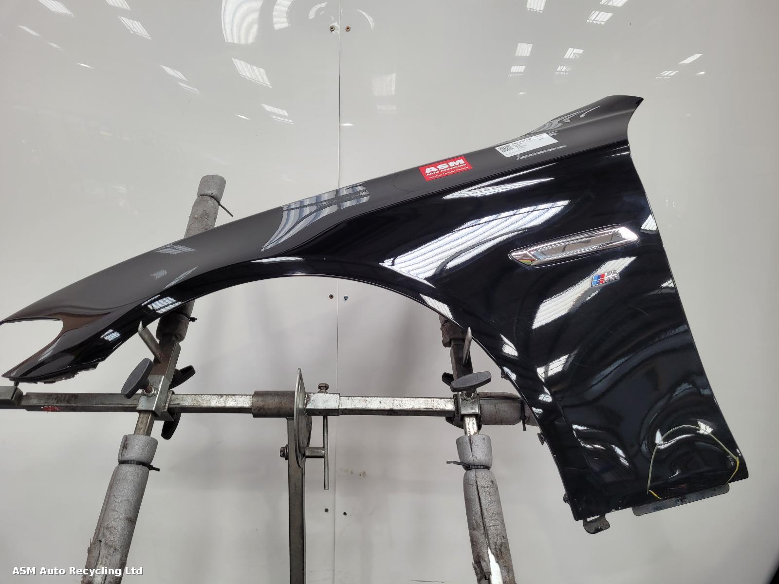 View Auto part L Wing Bmw 5 Series 2015