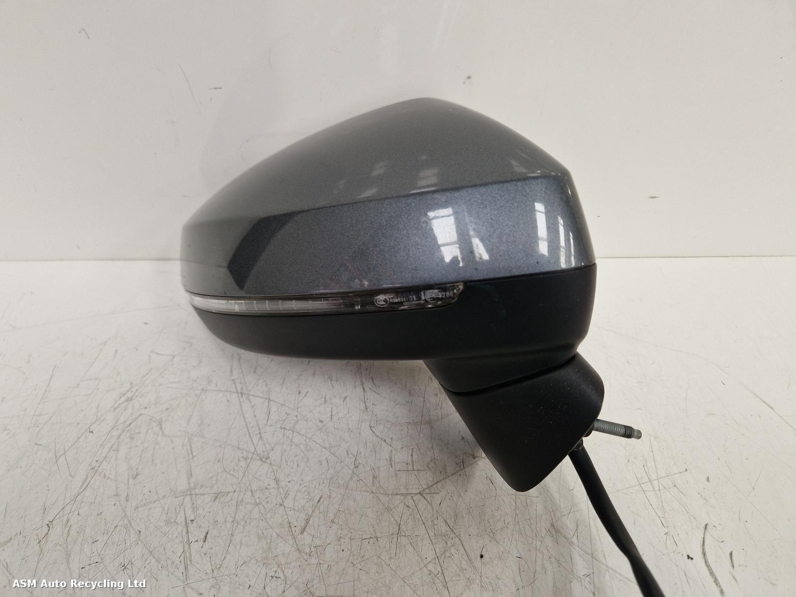 View Auto part R Door Mirror Audi A3 2017