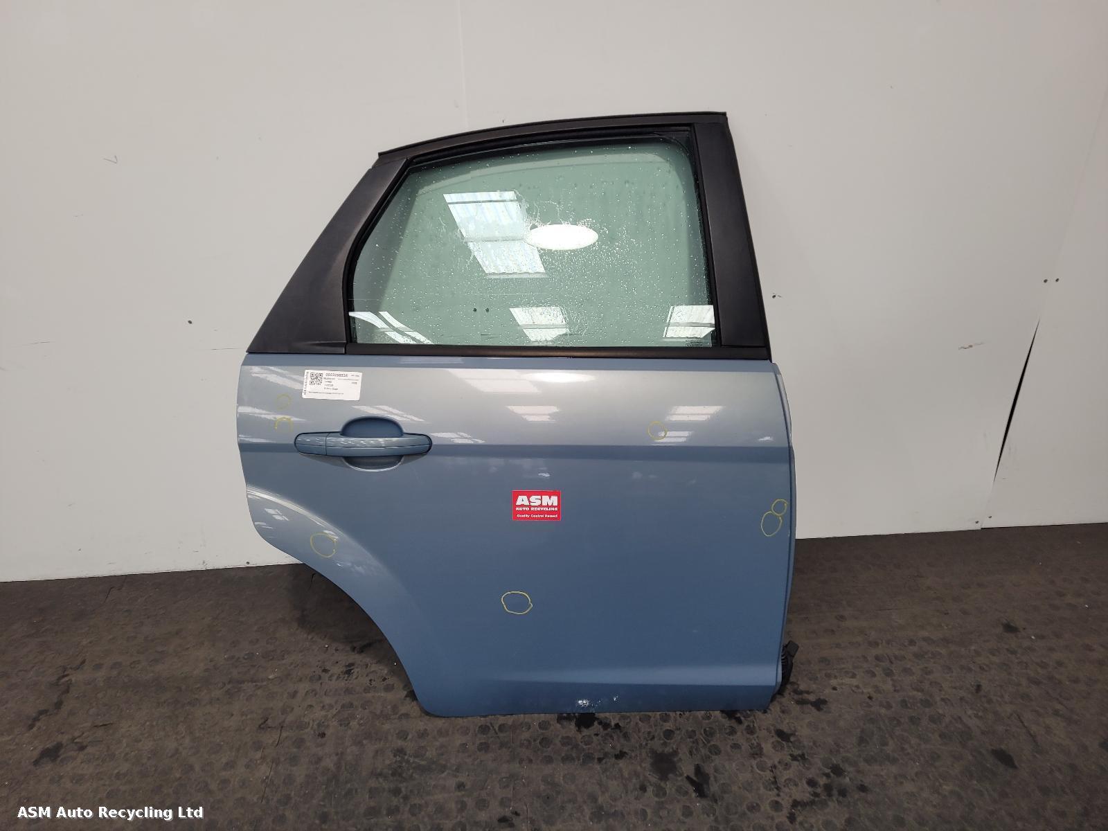 View Auto part R Rear Door Ford Focus 2009